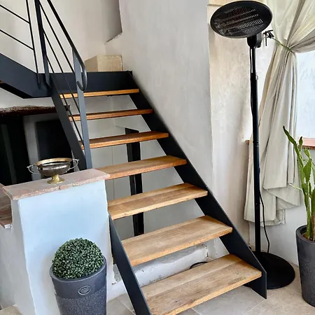 Bed & Breakfast Chez Fine 3*